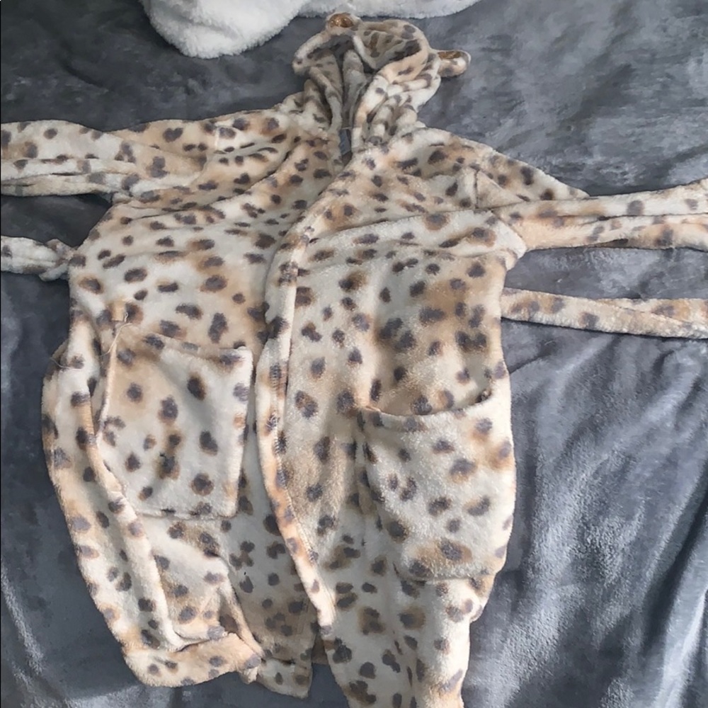 It is a justice robe